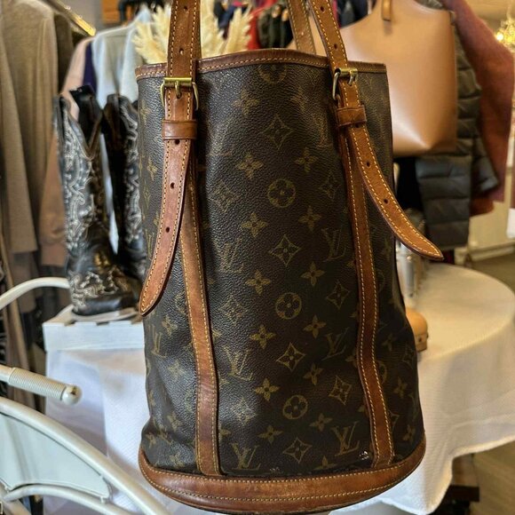 Louis Vuitton Monogram Bucket Bag - Picture 3 of 16